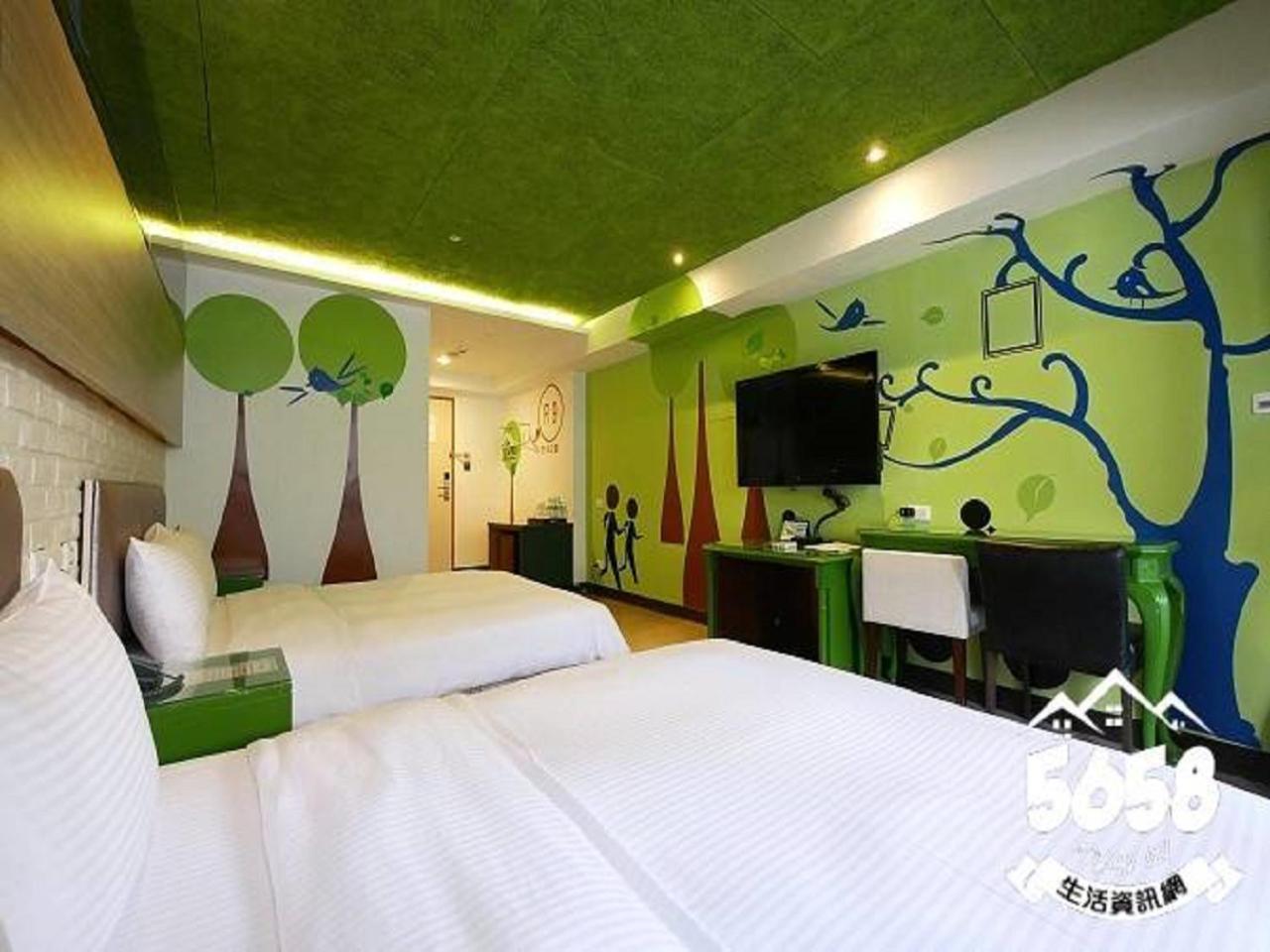 R8 Eco Hotel Kaohsiung Exterior photo
